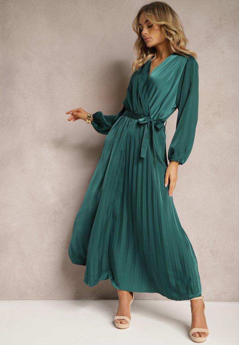 Zielona Maxi Sukienka z Plisowanym Dołem i Kopertowym Dekoltem Basila