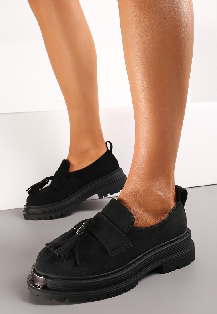 Czarne Mokasyny na Platformie Ozdobione Chwostami Abelit