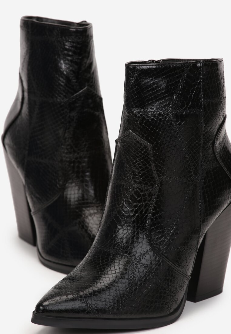 Czarne Botki Kowbojki na Słupku z Imitacją Skóry Węża Prailea