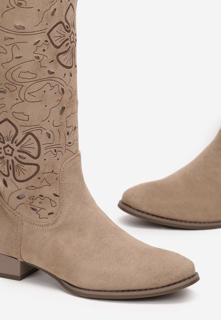 Cizme Bej Decorate cu Broderie Boho cu Brant din Piele Solimva