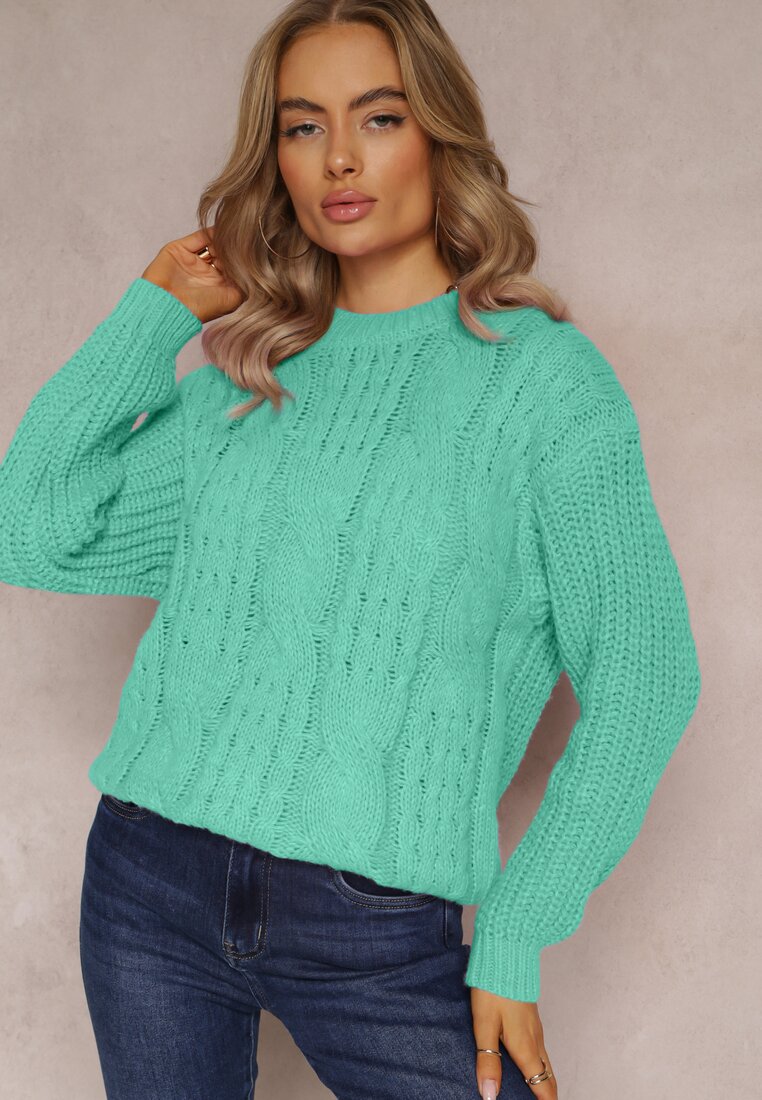 Zielony Sweter o Klasycznym Fasonie z Modnym Splotem Siloma