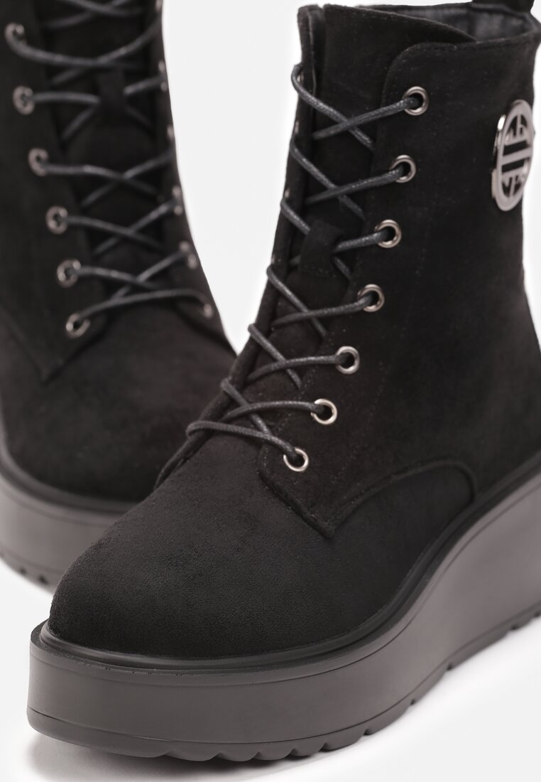 Botine Negre din Imitatie de Camosa pe Platforma Inalta Bicasa