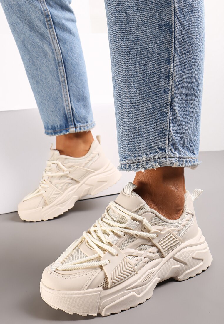Sneakerși Bej pe Talpă Groasă cu Șiret Paciva