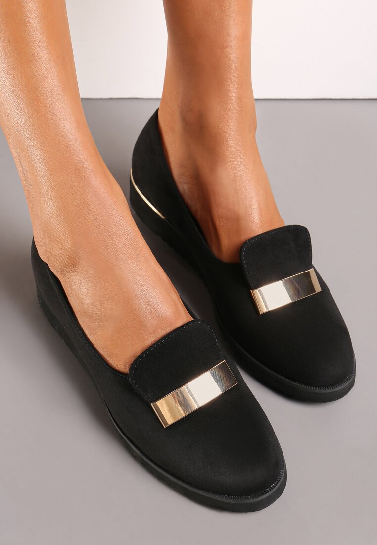 Mocasini Negri Slip-On Imitatie De Piele Întoarsă Cu Aplicații Metalice Vinza