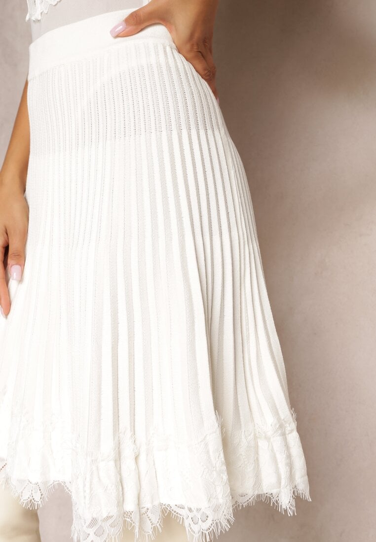 Biała Spódnica Mini Rozkloszowana z Gumką w Talii Saniurio