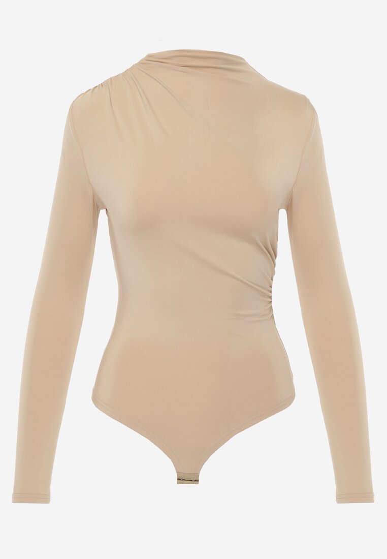 Bej Corp cu Drapări Decorative Farbina