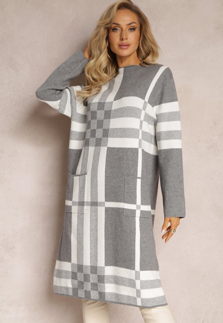 Szara Sukienka Sweterkowa z Półgolfem i Naszytymi Kieszeniami w Kratę Mirba