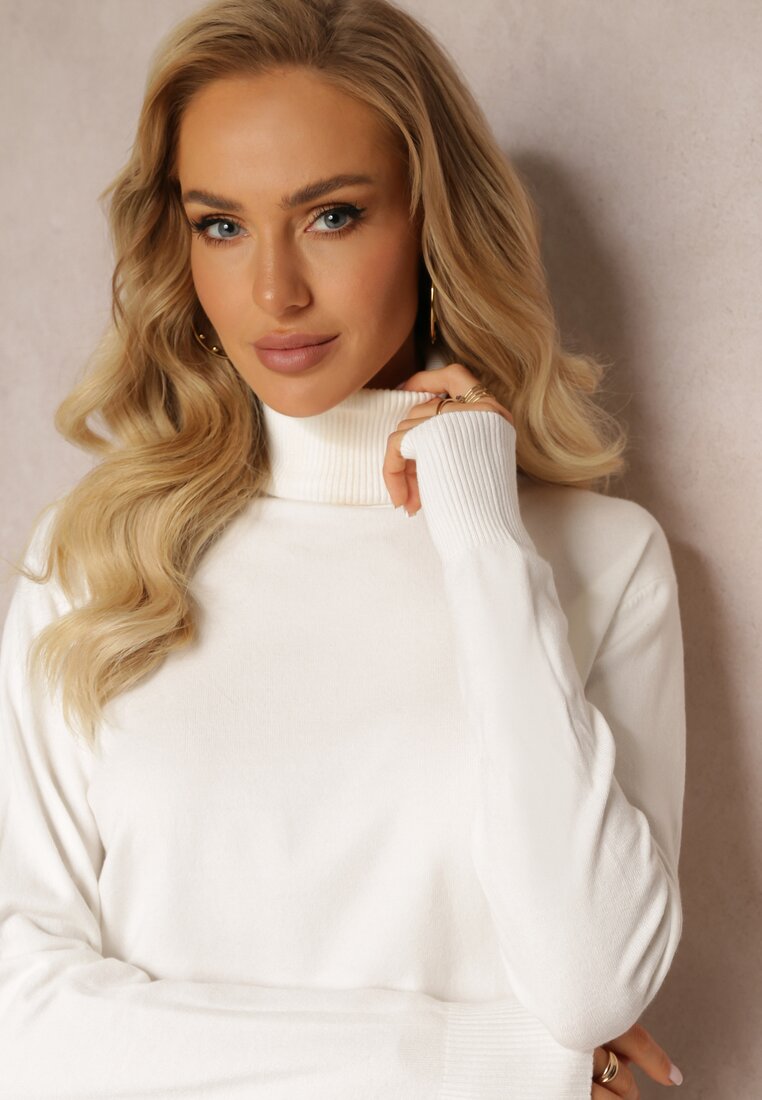 Biały Sweter Golf o Dopasowanym Fasonie z Wiskozą Nalexa