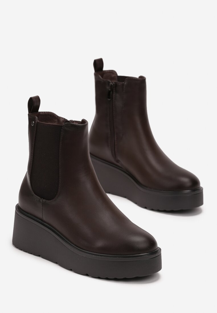 Botine maro în stil rock cu platformă Nentona