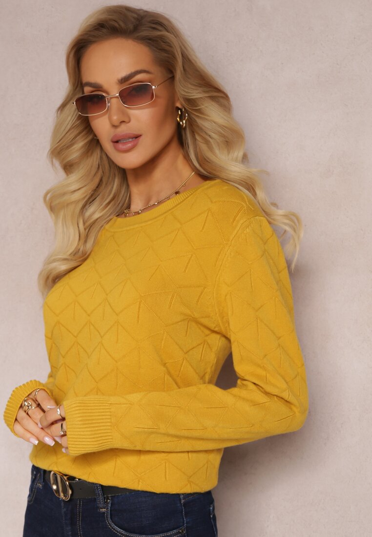 Żółty Sweter z Geometrycznym Wzorem o Klasycznym Fasonie Sunnhild