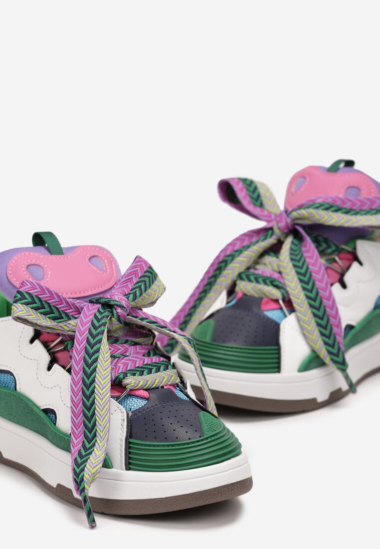 Zielone Sneakersy z Dekoracyjnym Sznurowaniem i Wstawką na Języku Cristen