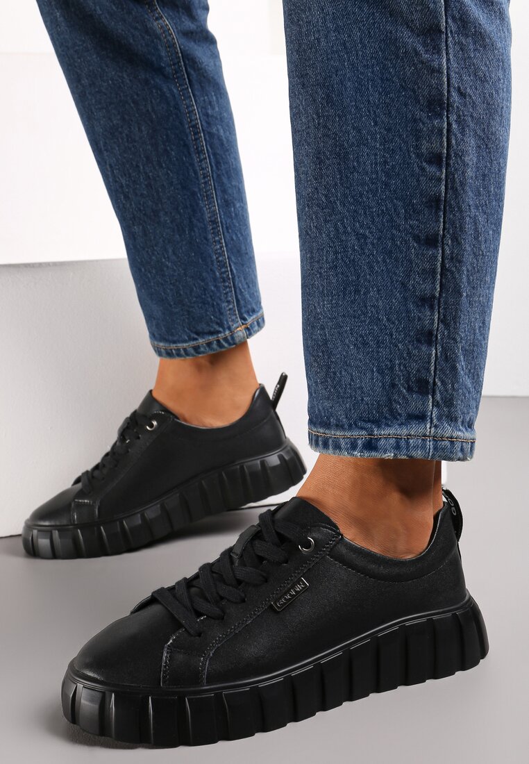 Czarne Sneakersy ze Skóry Naturalnej na Tłoczonej Platformie Pelinea