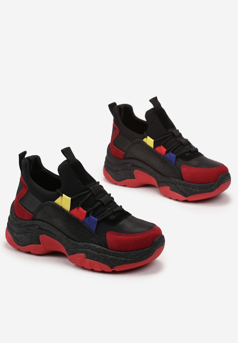 Czarno-Czerwone Sneakersy z Grubą Podeszwą z Kolorowym Sznurowaniem Soloi