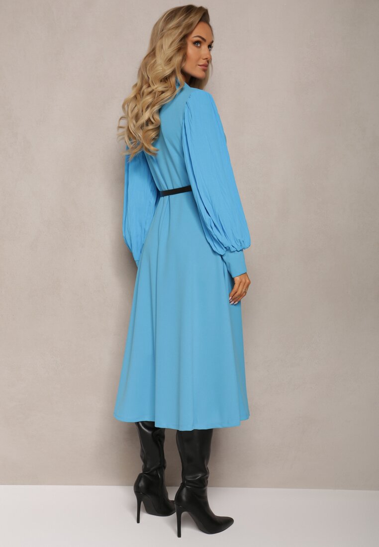 Niebieska Rozkloszowana Sukienka z Paskiem i Długim Rękawem Malaiyah