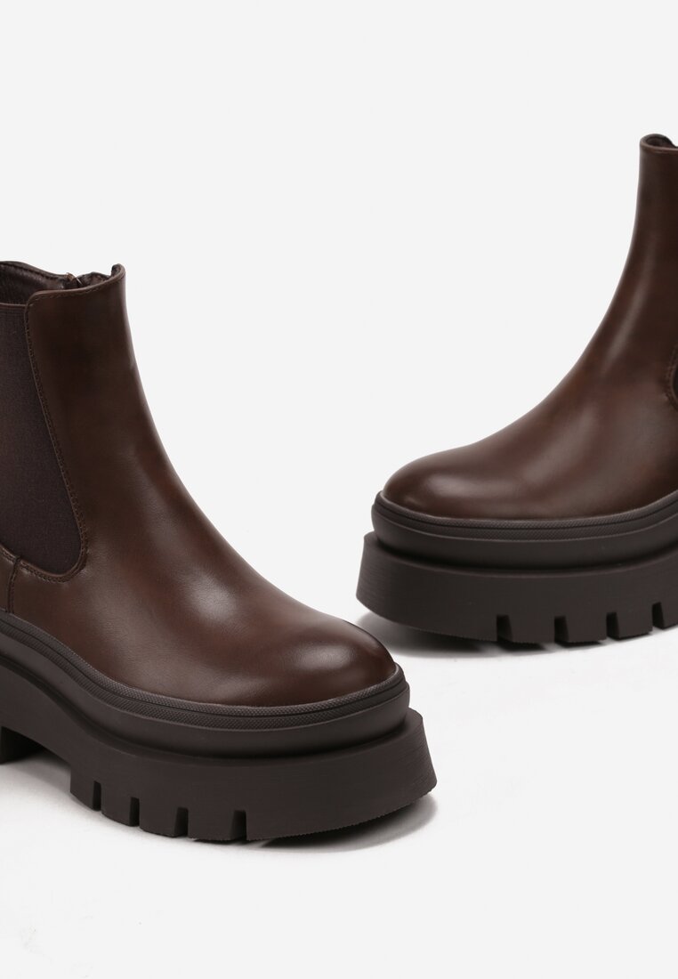 Botine maro pe platformă groasă cu striații Gabufa