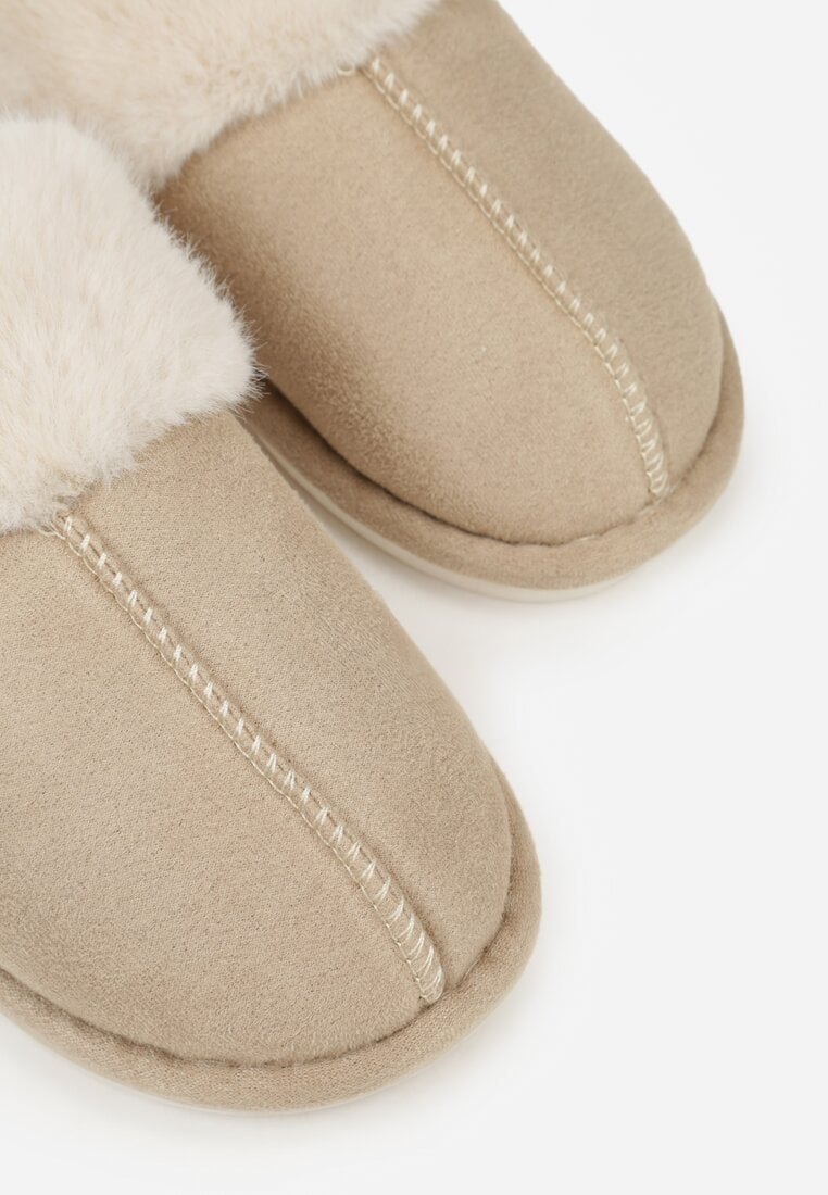 Ciemnobeżowe Wsuwane Kapcie Ozdobione Futerkiem i Przeszyciami Almane