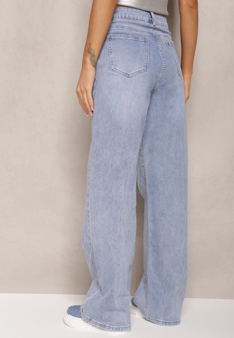 Jasnoniebieskie Szerokie Jeansy z Brokatowym Wzorem w Romby z Przodu Alerive