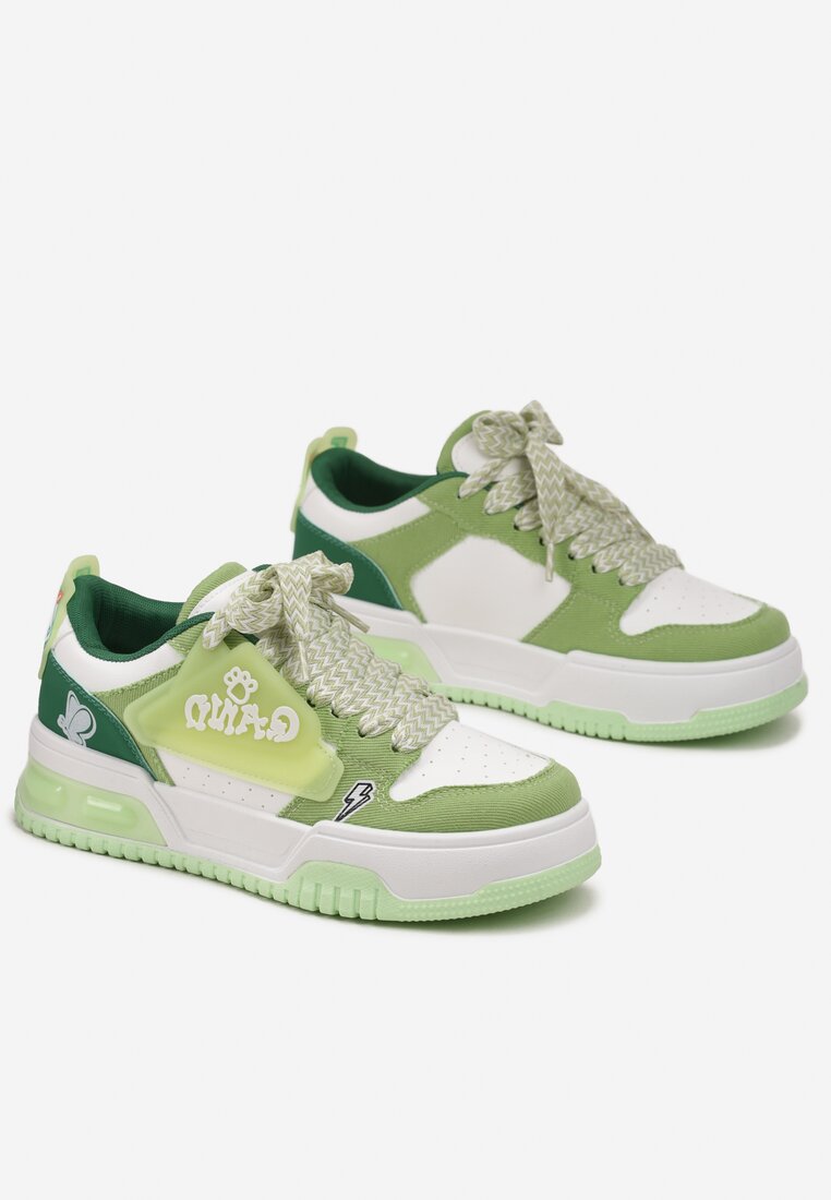 Zielone Sznurowane Sneakersy na Niskiej Platformie Ozdobione Naszywkami Pixila