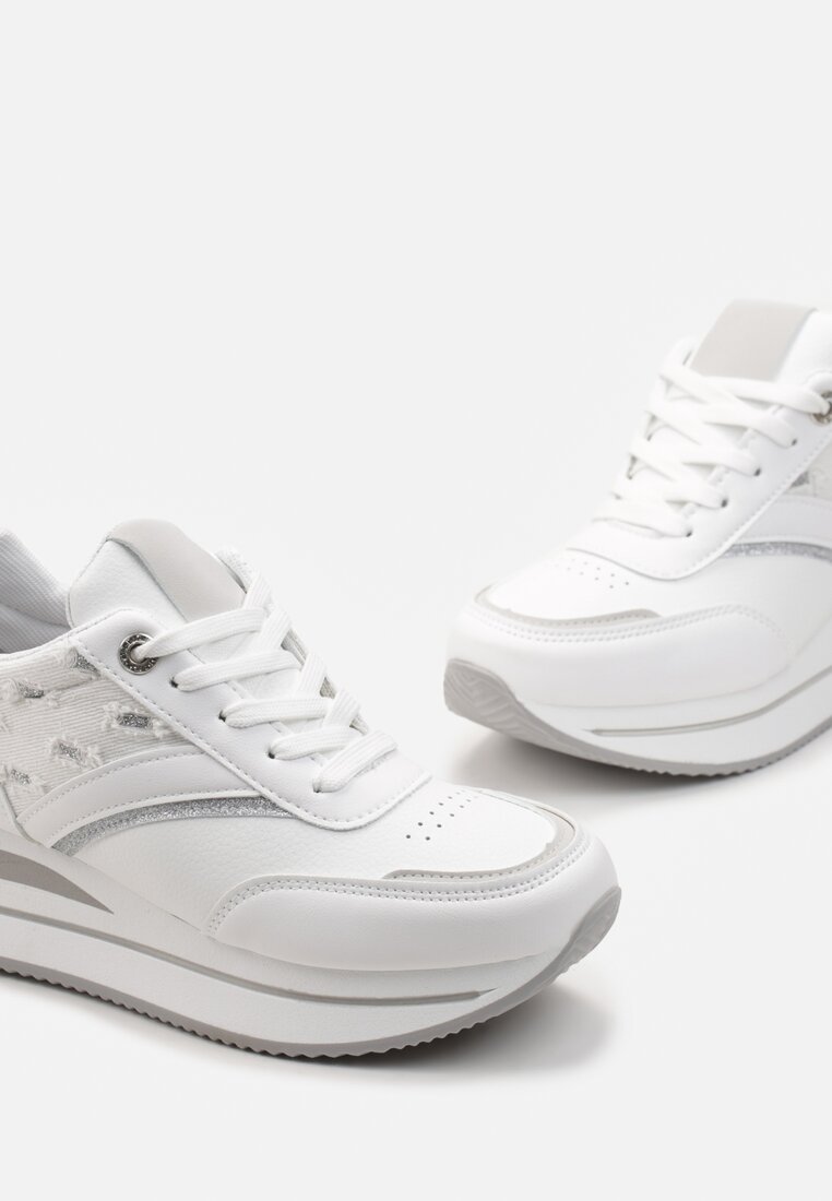 Biało-Srebrne Sznurowane Sneakersy z Ekoskóry z Błyszczącymi Wstawkami Fiviara