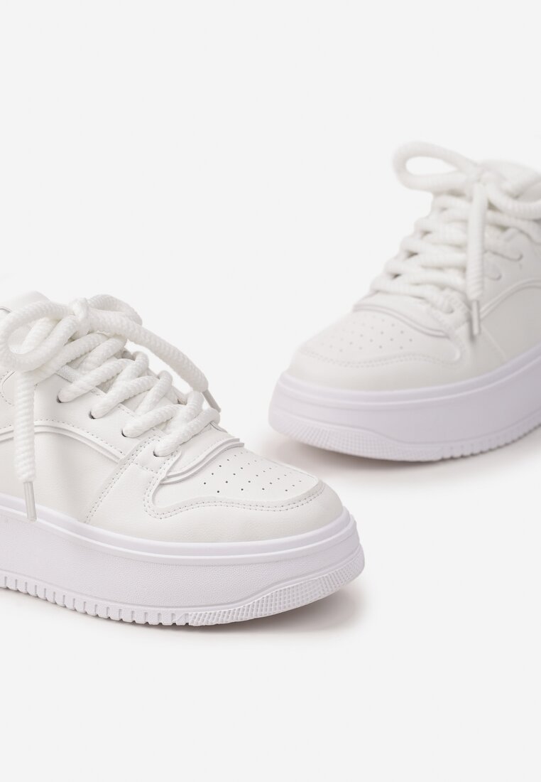 Białe Sznurowane Sneakersy na Platformie z Metalicznymi Wstawkami Arileva