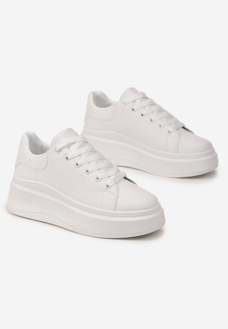 Białe Sznurowane Sneakersy na Niskiej Platformie z Imitacji Skóry Ajanfa
