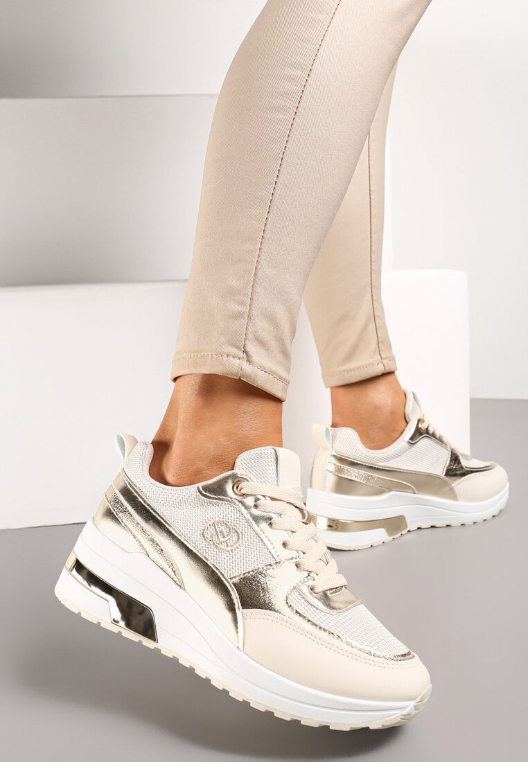 Sneakerși Bej din Piele Ecologică cu Plasă și Monogram Decorativ Vitalera