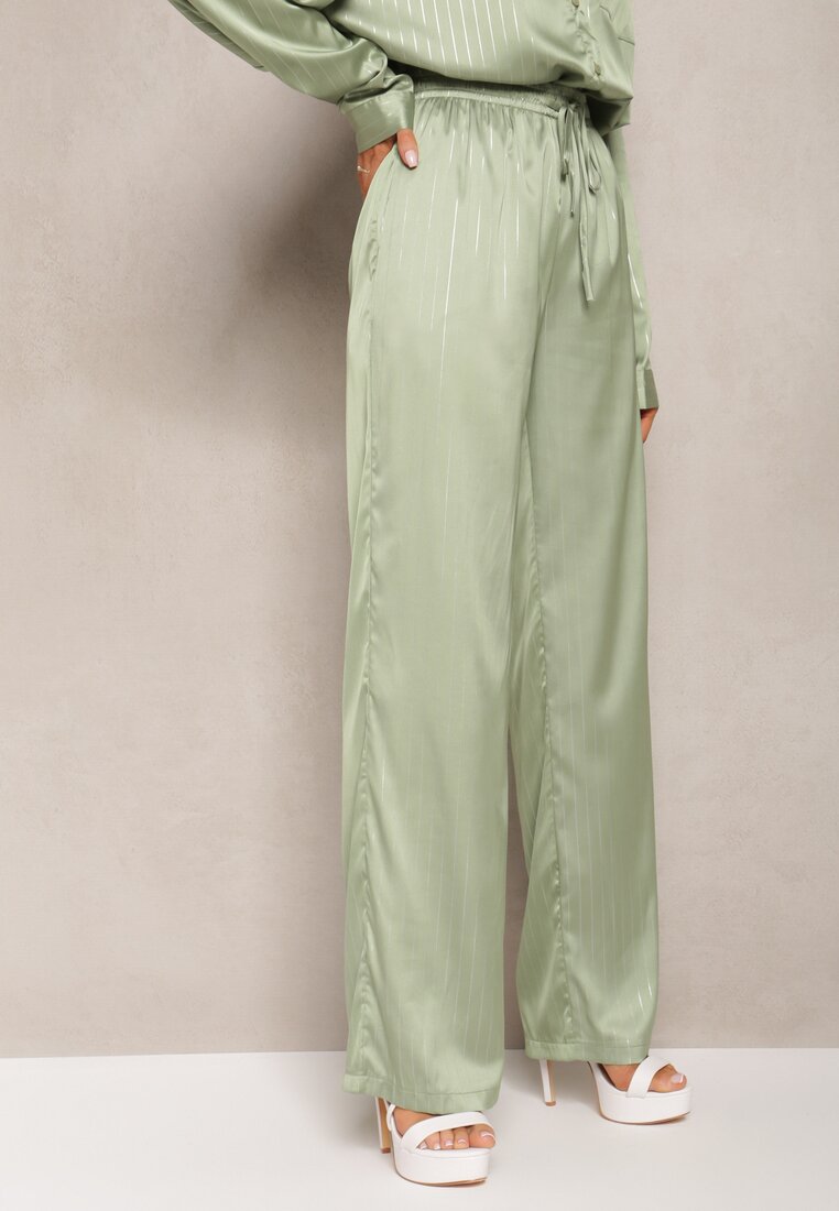 Zielone Szerokie Spodnie z Gumką w Talii i Błyszczącym Wzorem w Paski Zoyama