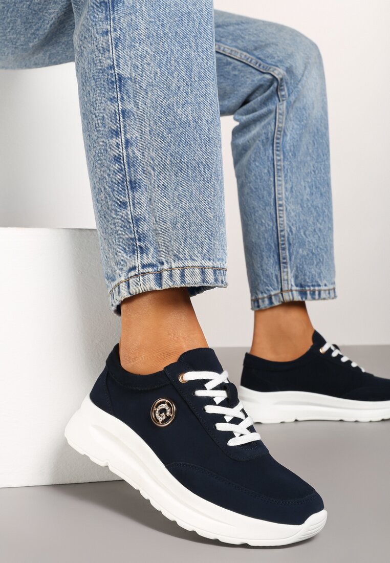 Sneakers Bleumarin cu Cataramă Metalică pe Față până la Glezne Fendiama