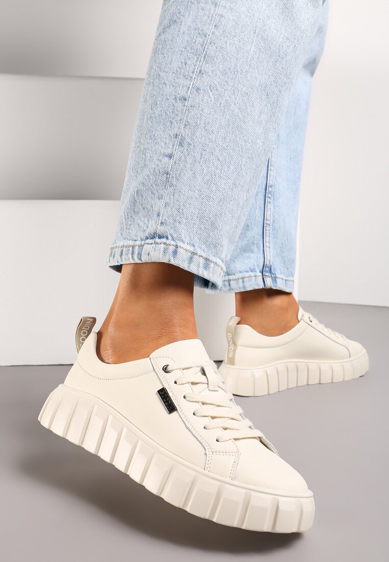 Sneakers bej cu platformă ștanțată din piele naturală Pelinea