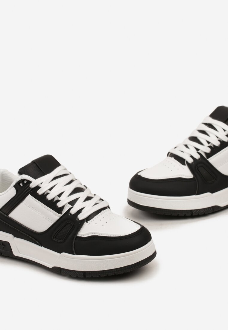 Biało-Czarne Sznurowane Sneakersy z Przeszyciami na Grubej Podeszwie Sillvina