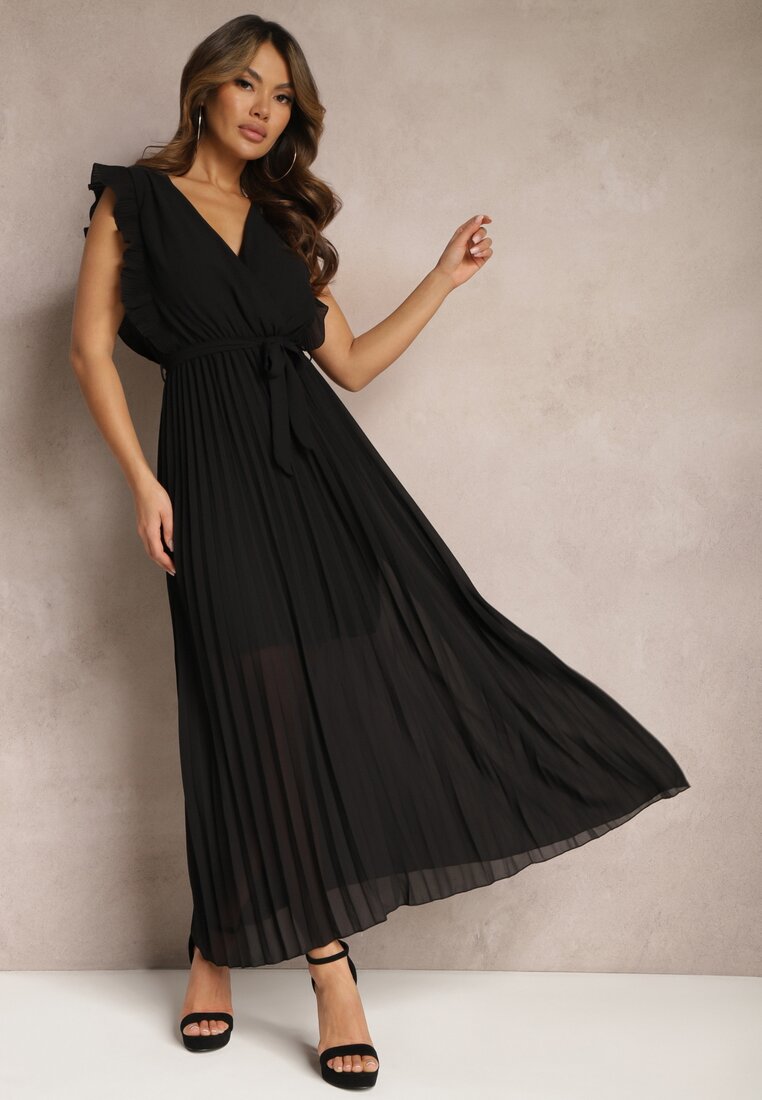 Czarna Wiskozowa Sukienka Maxi z Plisowaniem o Rozkloszowanym Kroju i Kopertowym Dekolcie Fliceris