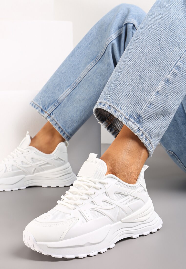 Białe Sznurowane Sneakersy na Grubej Podeszwie z Ozdobnymi Wstawkami Ilira