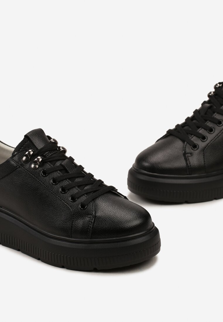 Czarne Skórzane Sneakersy na Grubej Podeszwie Elirna