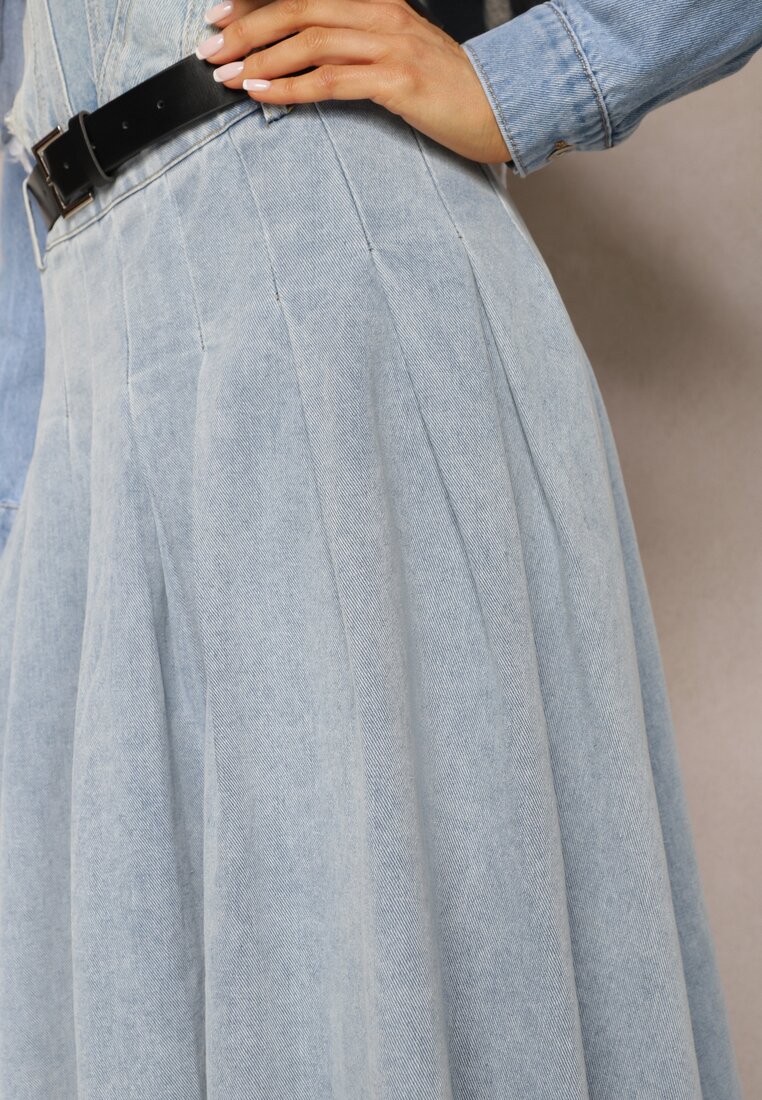 Jasnoniebieska Rozkloszowana Spódnica Jeansowa z Paskiem z Klamrą Varnie