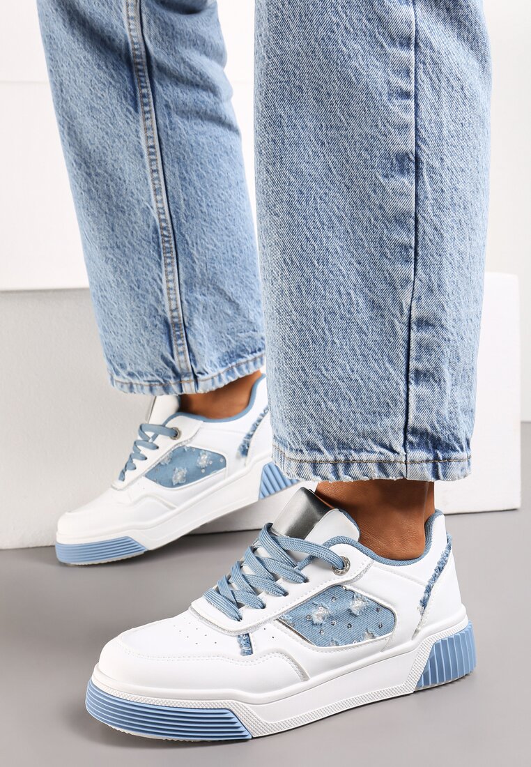 Biało-Niebieskie Sneakersy na Prążkowanej Podeszwie Zdobione Jeansowymi Detalami Miraga