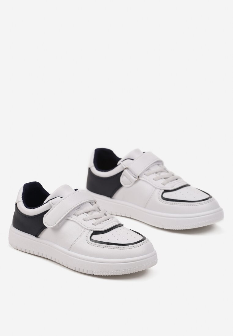 Biało-Granatowe Buty Sportowe Sneakersy na Rzep Zdobione Metaliczną Wstawką i Skórzaną Wkładką Marievora