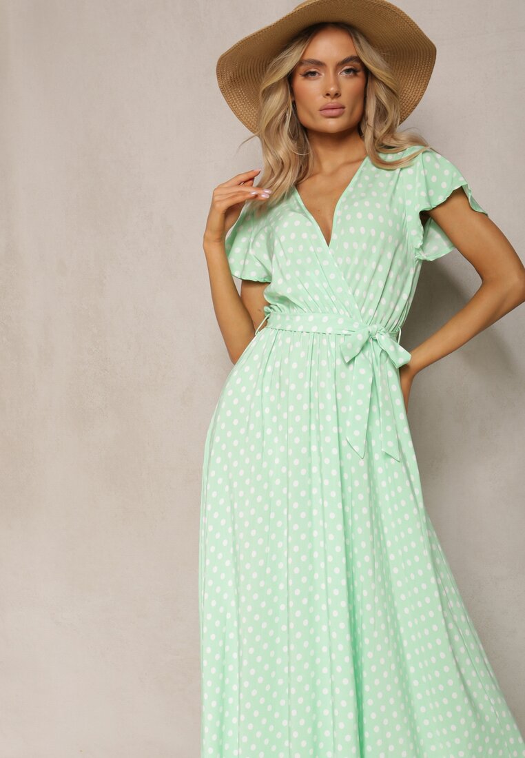 Zielona Sukienka Maxi w Kropki z Plisowanym Dołem i Trójkątnym Dekoltem Florieas