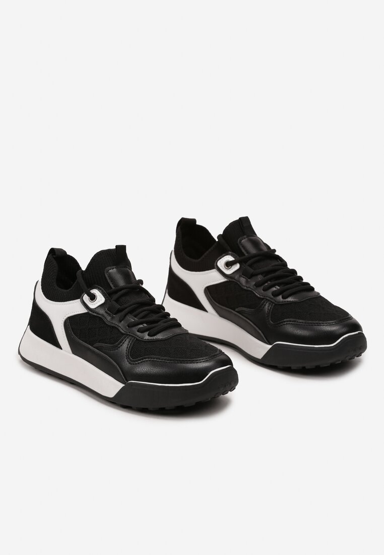 Czarne Sznurowane Sneakersy z Materiałowymi Aplikacjami Mathiril