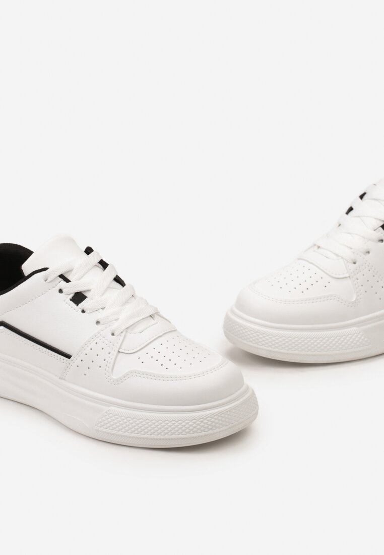 Biało-Czarne Sznurowane Sneakersy Ozdobione Perforacją i Przeszyciami Eglia