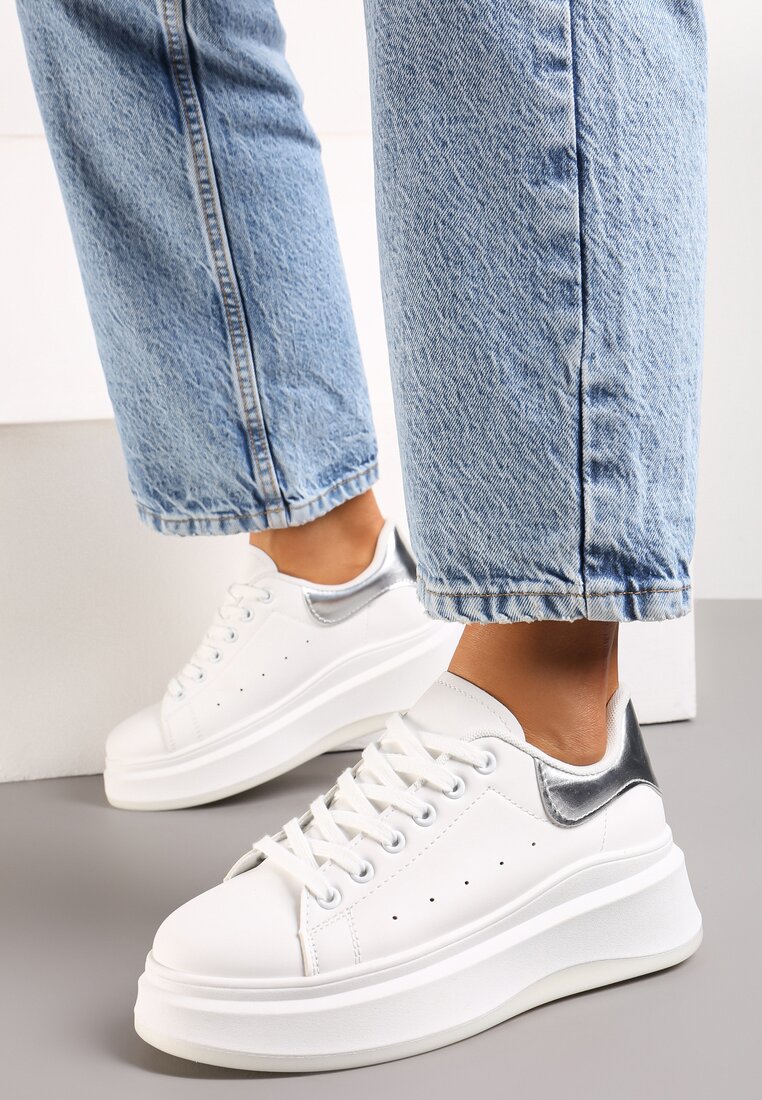 Biało-Srebrne Sznurowane Sneakersy z Imitacji Skóry na Platformie Filamena