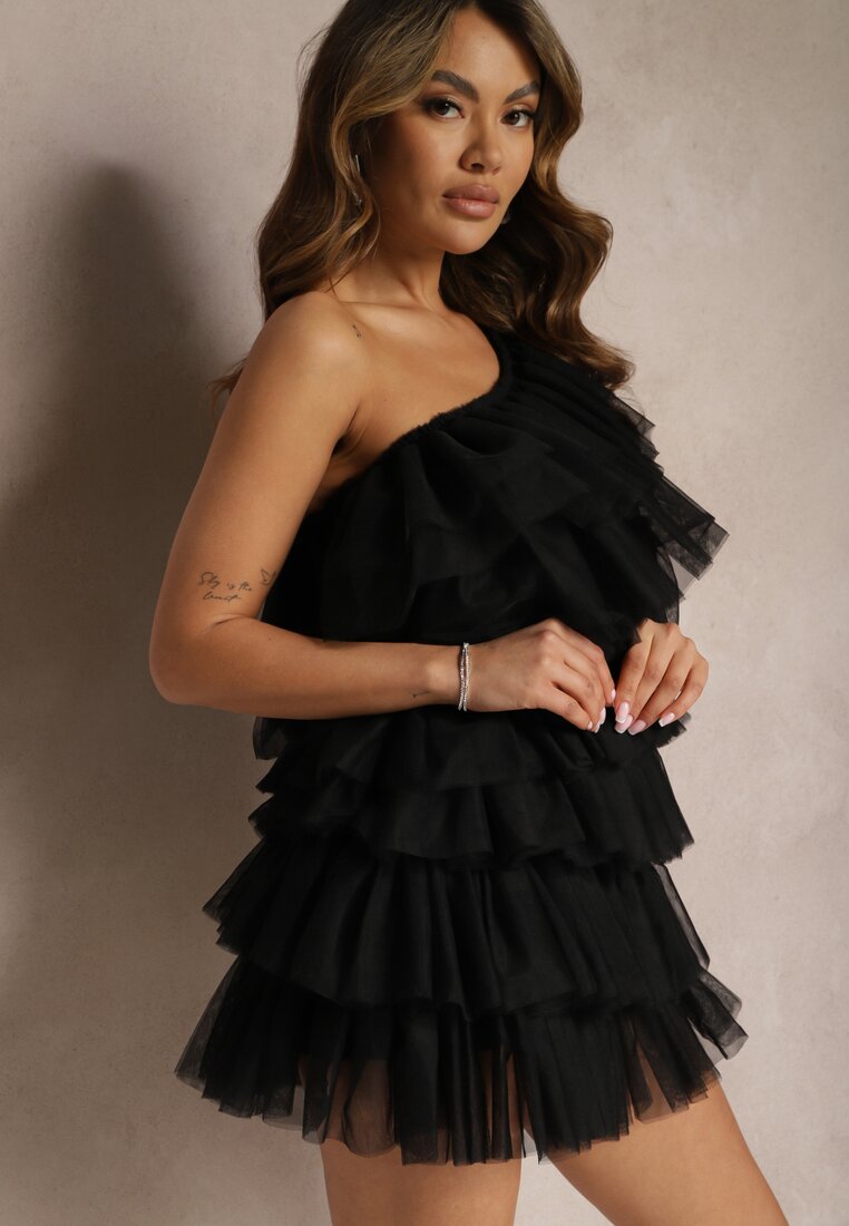 Czarna Rozkloszowana Sukienka Mini z Falbankami i Asymetrycznymi Ramionami Liurtta