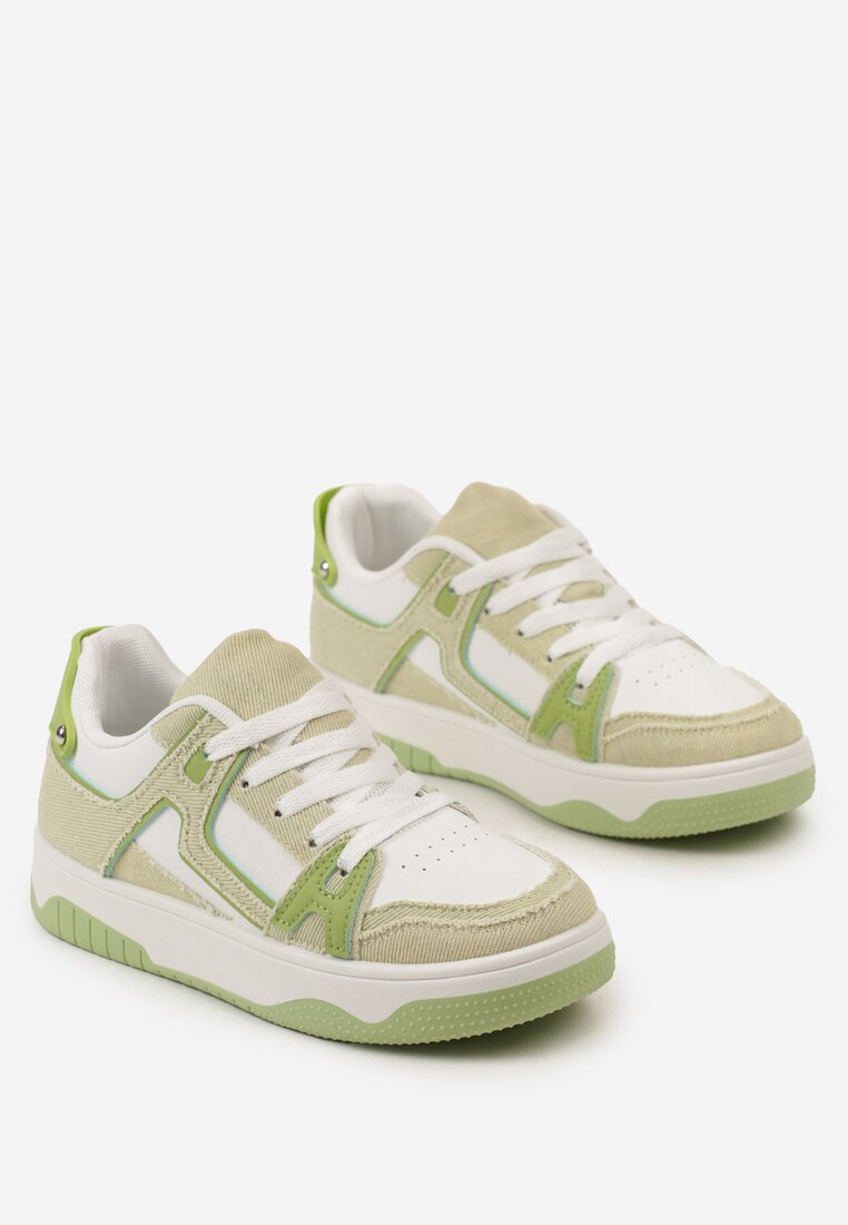 Zielono-Białe Sneakersy Ozdobione Jeansowymi Naszywkami Cliome