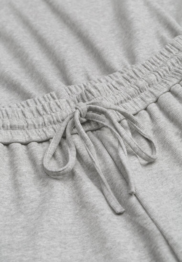 Gri Bluză de Bumbac Scurtă cu Elastic și Pantaloni Largi cu Șnur în Talie Rionnea