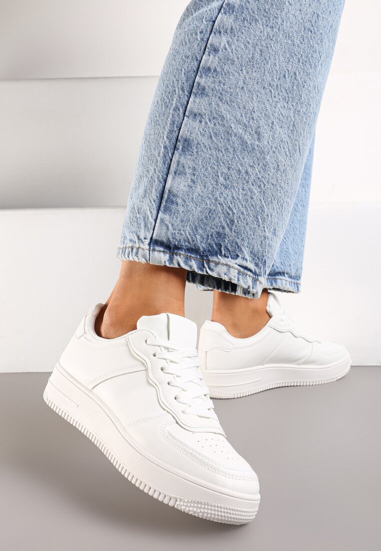 Sneakerși Albi Înnălțați cu Talpă Groasă și Perforată Loeda