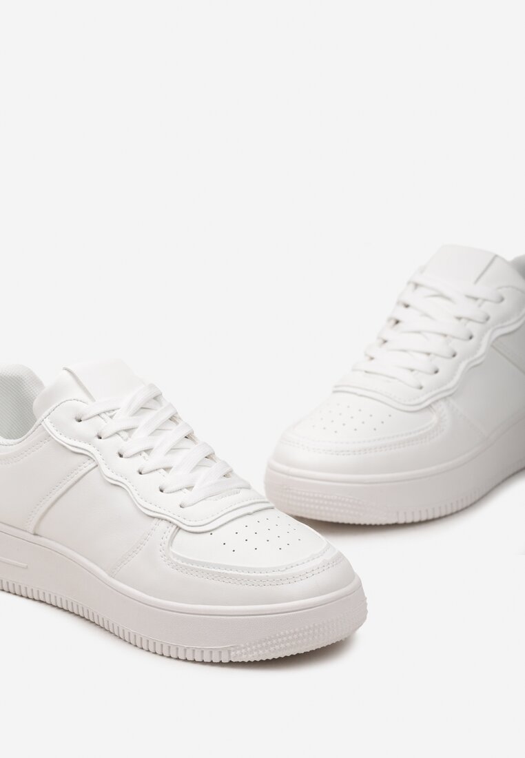Sneakerși Albi Înnălțați cu Talpă Groasă și Perforată Loeda