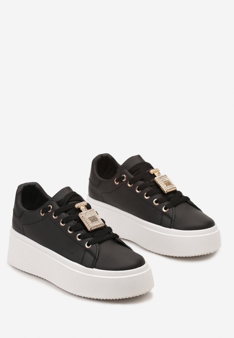 Sneakers Negri cu Pandantiv Metalic cu Strasuri pe Sireturi Edosa