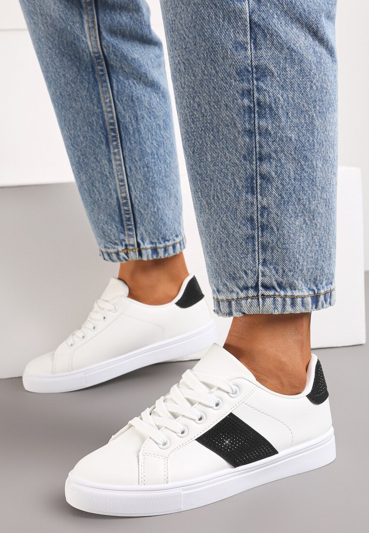 Sneakerși Alb-Negri cu Inserții Acoperite cu Zirconiu Almarie