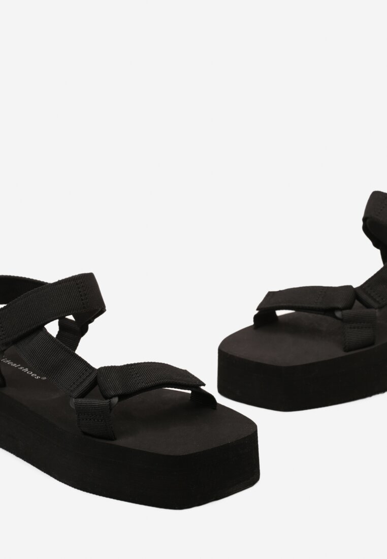 Czarne Sportowe Sandały Zapinane na Rzep z Piankową Platformą Terith