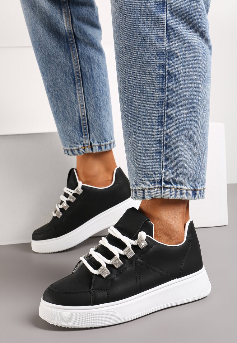 Sneakerși Negri Înnodati din Piele Ecologică pe Talpă Groasă cu Pietre Strass Decorative Nevarra