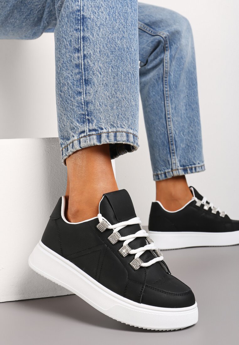 Sneakerși Negri Înnodati din Piele Ecologică pe Talpă Groasă cu Pietre Strass Decorative Nevarra
